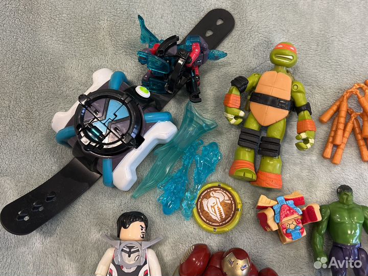 Игрушки для мальчика пакетом