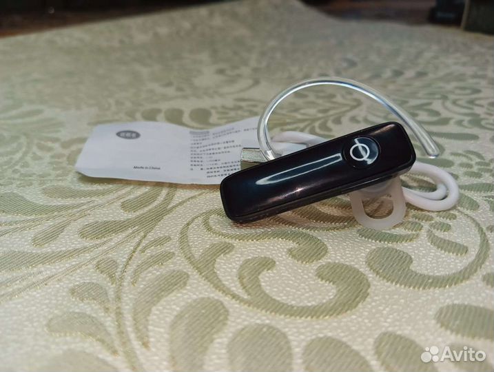 Блютуз гарнитура для машины