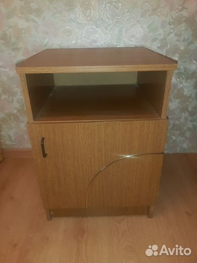 Тумба прикроватная