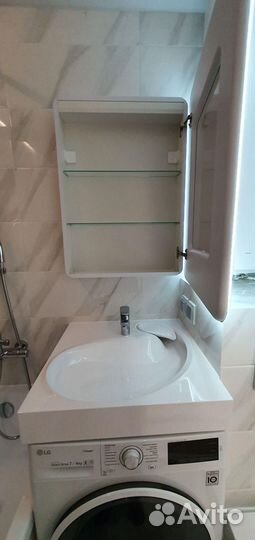 Зеркало шкаф в ванную с розеткой