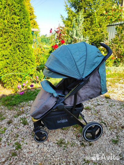 Прогулочная коляска