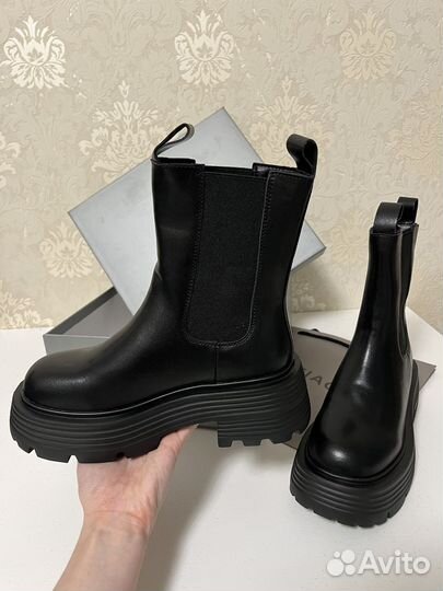 Ботинки женские новые