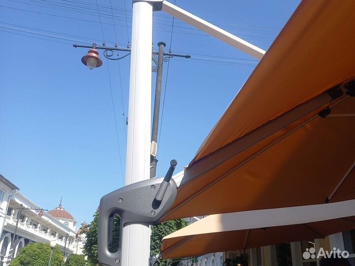 Уличный зонт для кафе