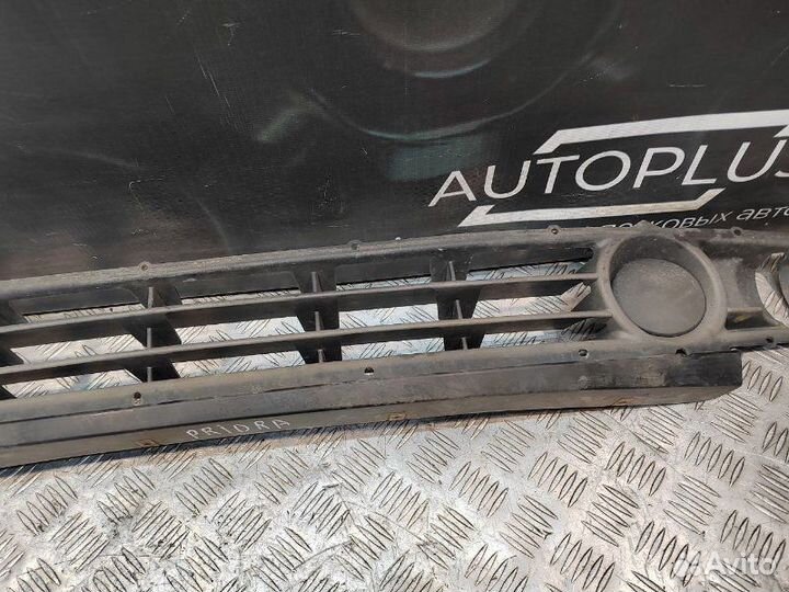 Решетка в бампер передняя Ваз Priora седан 1.6 16V