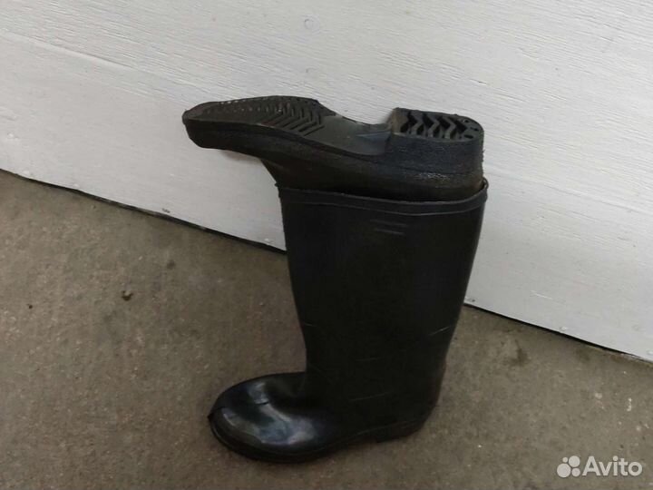 Резиновые сапоги