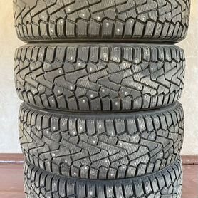 Pirelli Ice Zero 215/60 R16