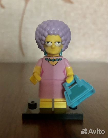 Лего минифигурка Симпсоны Пэтти