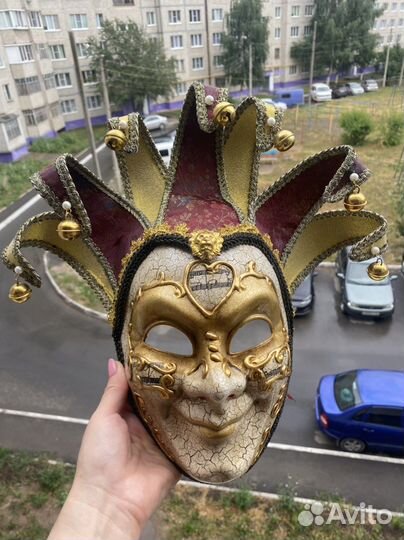 Венецианская маска