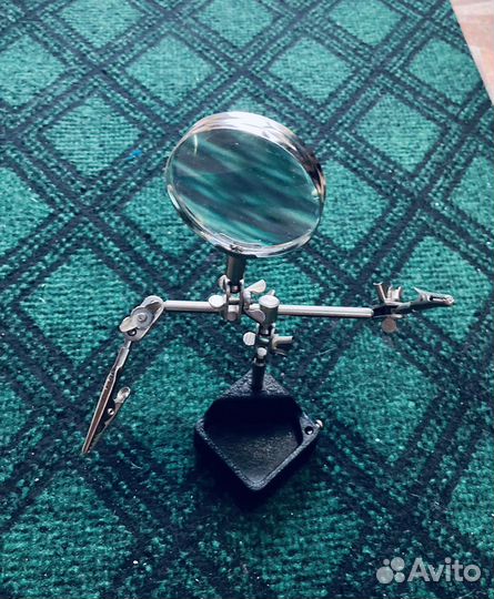 Устройство для сборки моделей