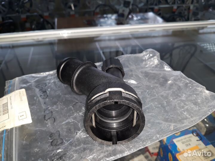 Муфта радиатора Audi Volkswagen Skoda 6Q0122291F