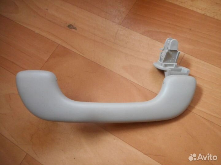 Ручка внутренняя потолочная Renault Laguna II (200