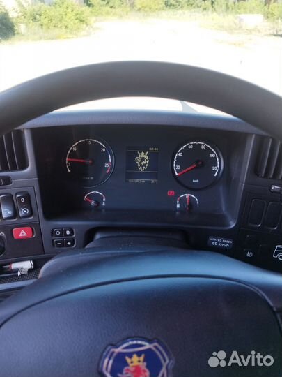 Scania P 360 с полуприцепом, 2013