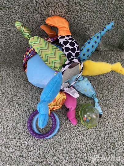 Подвеска на кроватку коляску