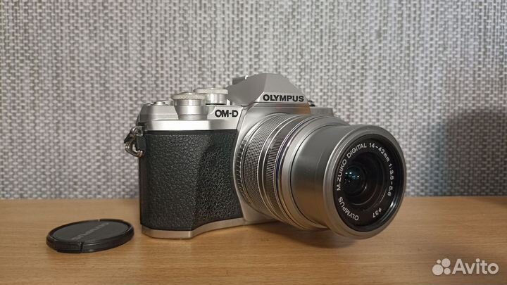 Olympus OM-D E-M10 Mark III Kit