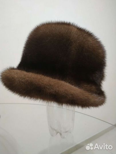 Шапка норковая. Есть норковый воротник