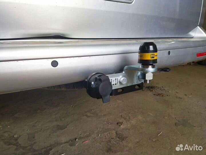 Фаркоп на Volkswagen Multivan/Transporter T5/T6