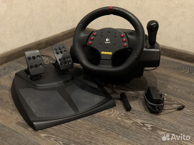 Игровой руль Logitech momo racing