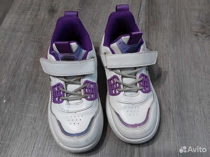 Кроссовки для девочек