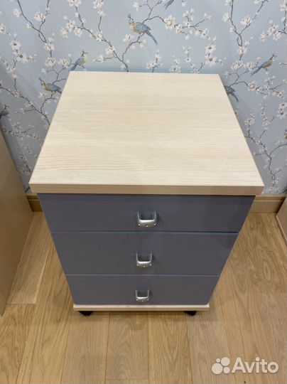 Тумба для спальни в детскую