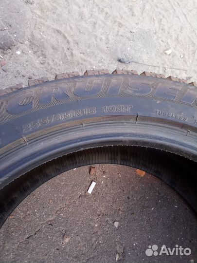 Bridgestone Ice Cruiser 5000 255/45 R18