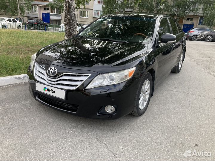 Toyota Camry, 2011