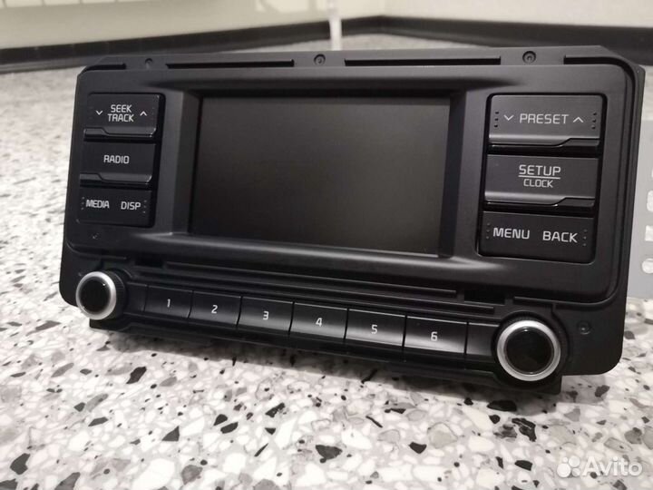 Штатная магнитола на Kia Rio 4
