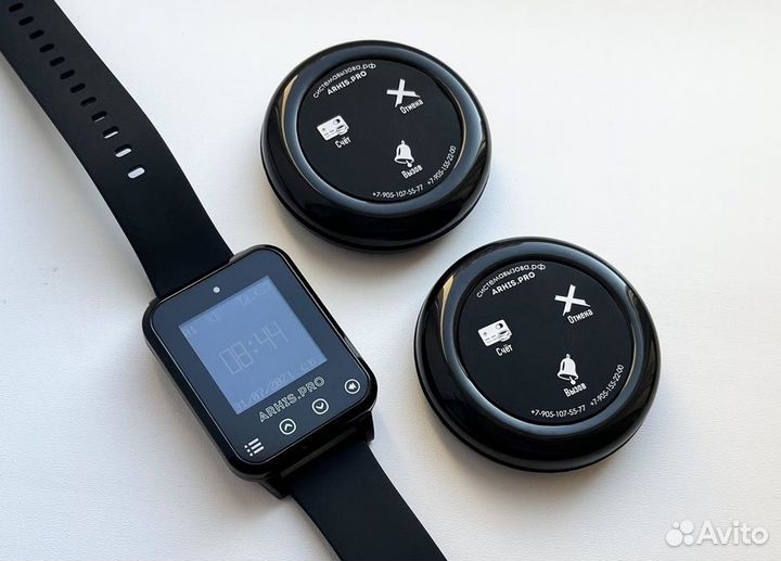 Влагозащищенная кнопка вызова официанта и часы