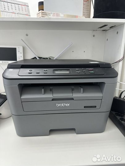 Лазерное мфу DCP-L2520DR Принтер