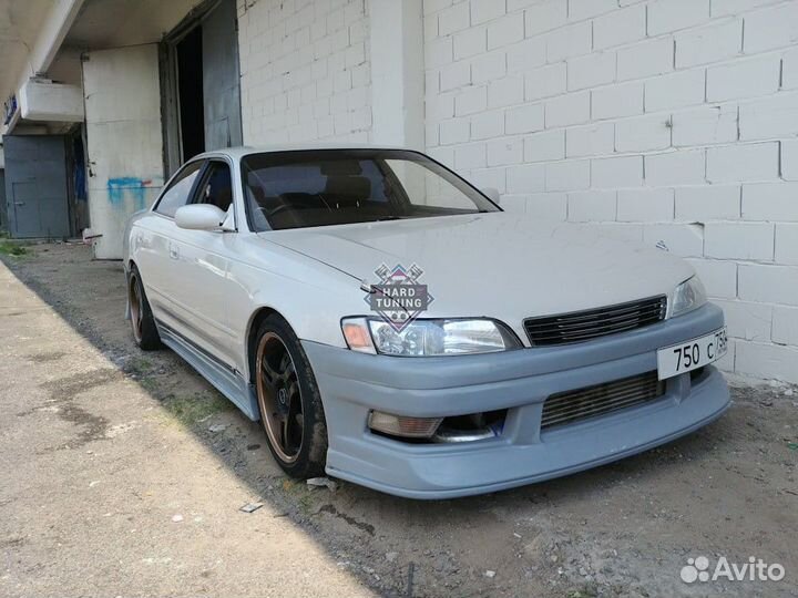Накладки на пороги Traum на Toyota Mark 2 90