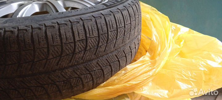 R15 5x114,3 Ниссан с резиной Мишлен (липучка)