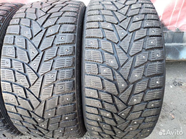 Dunlop SP Winter Ice 02 255/35 R20