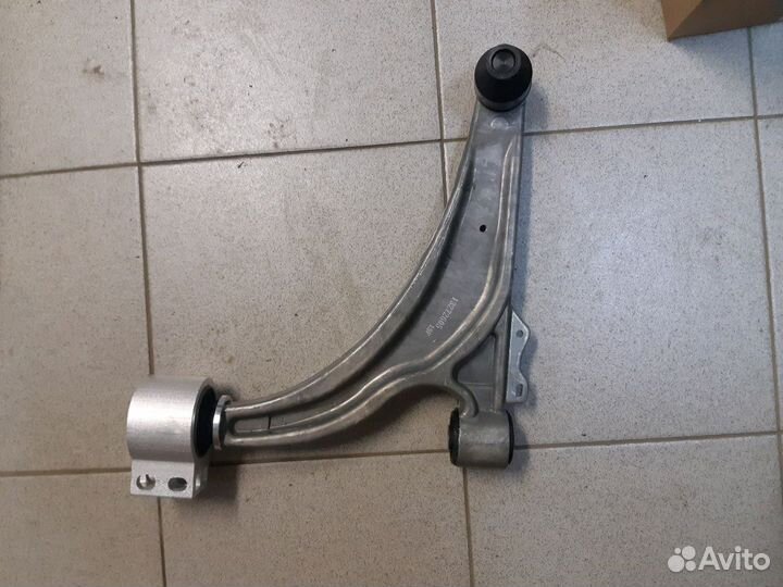 Рычаг передний LH Cruze Astra J