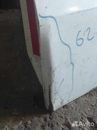 Дверь багажника правая Ford Transit FY 2.0L