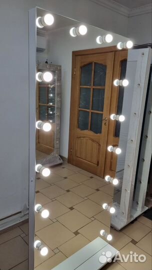 Гримерное зеркало