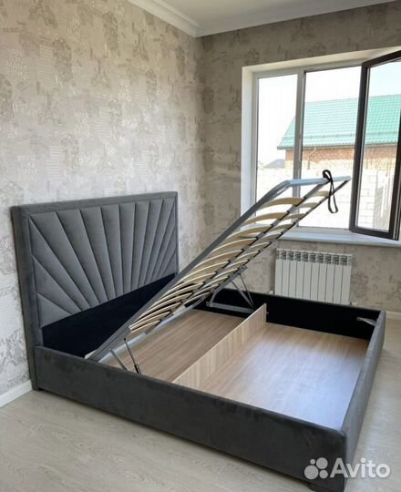 Кровать двухспальная