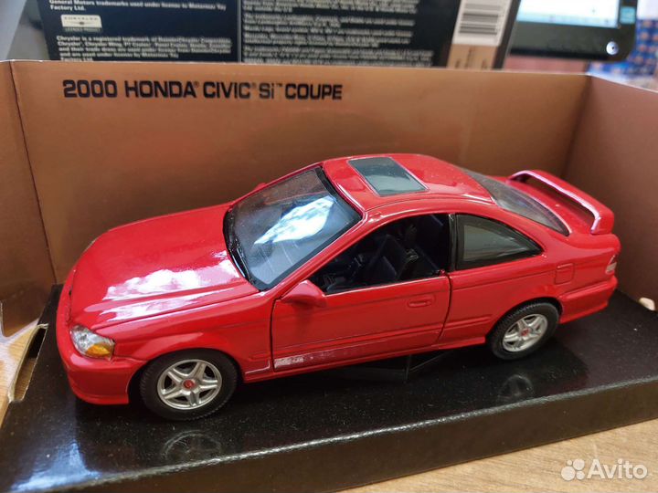 Коллекционная модель Honda Civic 1:24