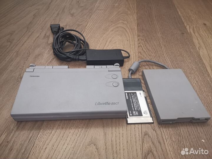 Ноутбук Toshiba Libretto 50CT