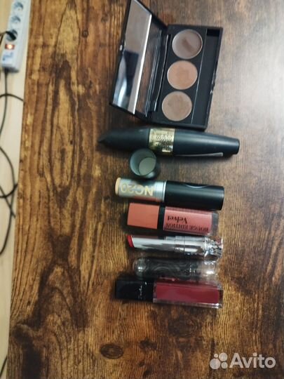 Косметика из личной коллекции, оригинал