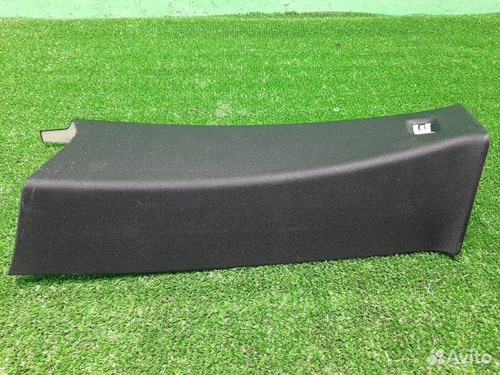 Обшивка правой стойки BMW X3 (E83) 2004