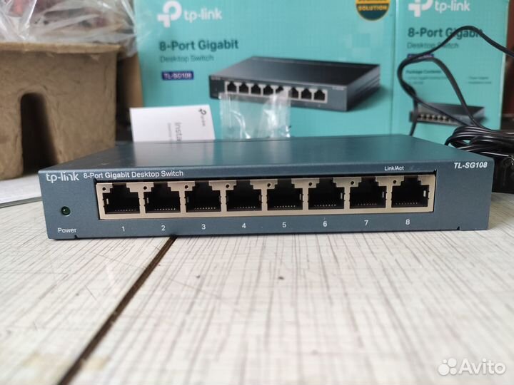 Свич коммутатор TP-Link TL-SG108