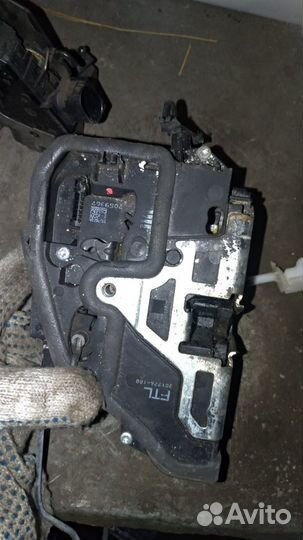 Замок двери BMW е53 e60 e70 e71 e90 f10