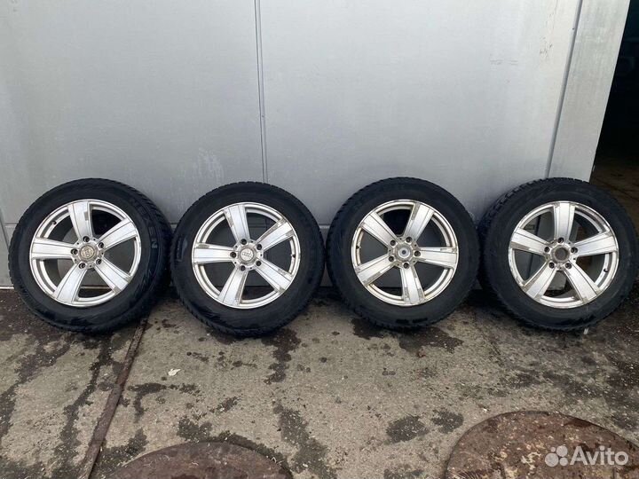 Зимние колеса r18 в сборе