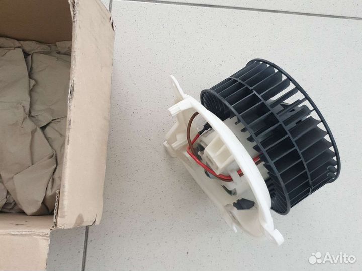 Вентилятор отопителя салона Mercedes-Benz w210