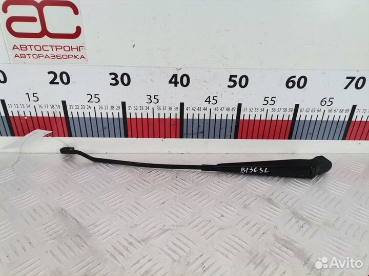 Щеткодержатель (поводок стеклоочистителя, дворник)