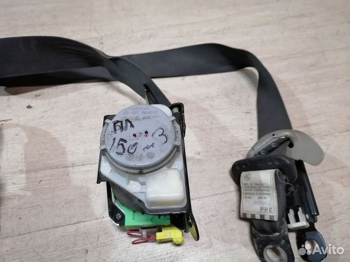 Ремень безопасности замок Toyota Corolla 150