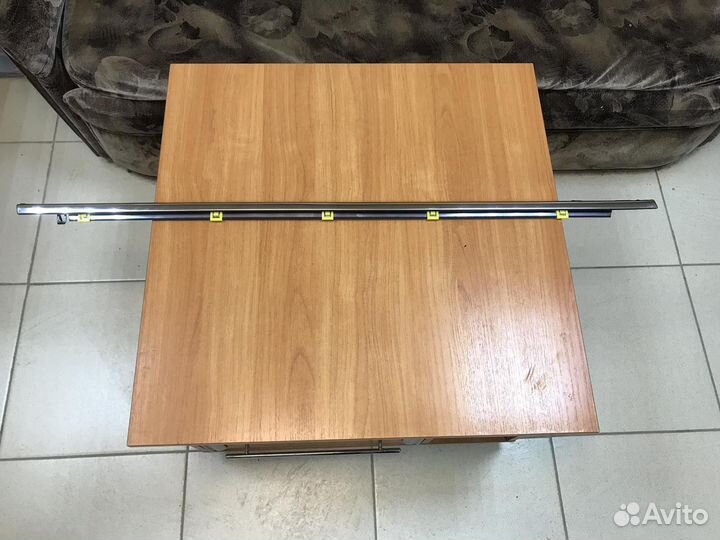 Молдинг стекла передней правой двери Honda CR-V 5