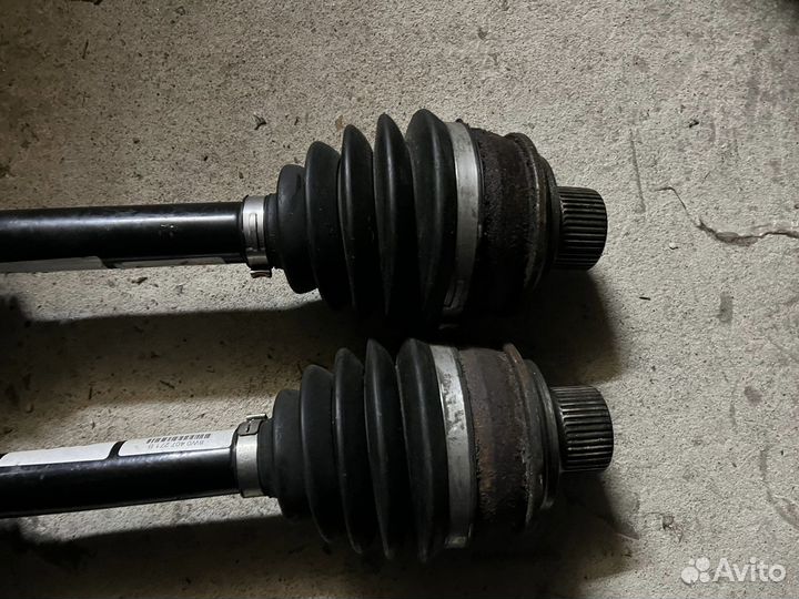 8W0407271B Привод передний Audi A4 A5 B9