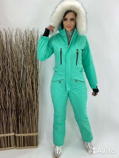 Комбинезон женский