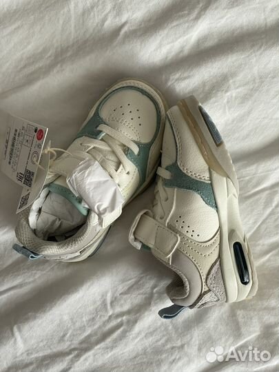 Детские кроссовки Zara