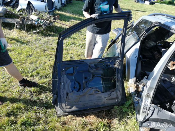 Дверь передняя правая Volkswagen Sharan Ford Galax